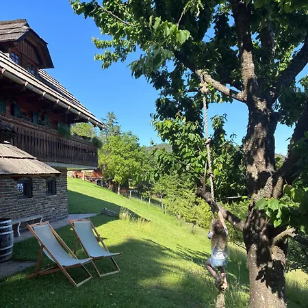 Holidayhouse Mahova Koca 別荘 *